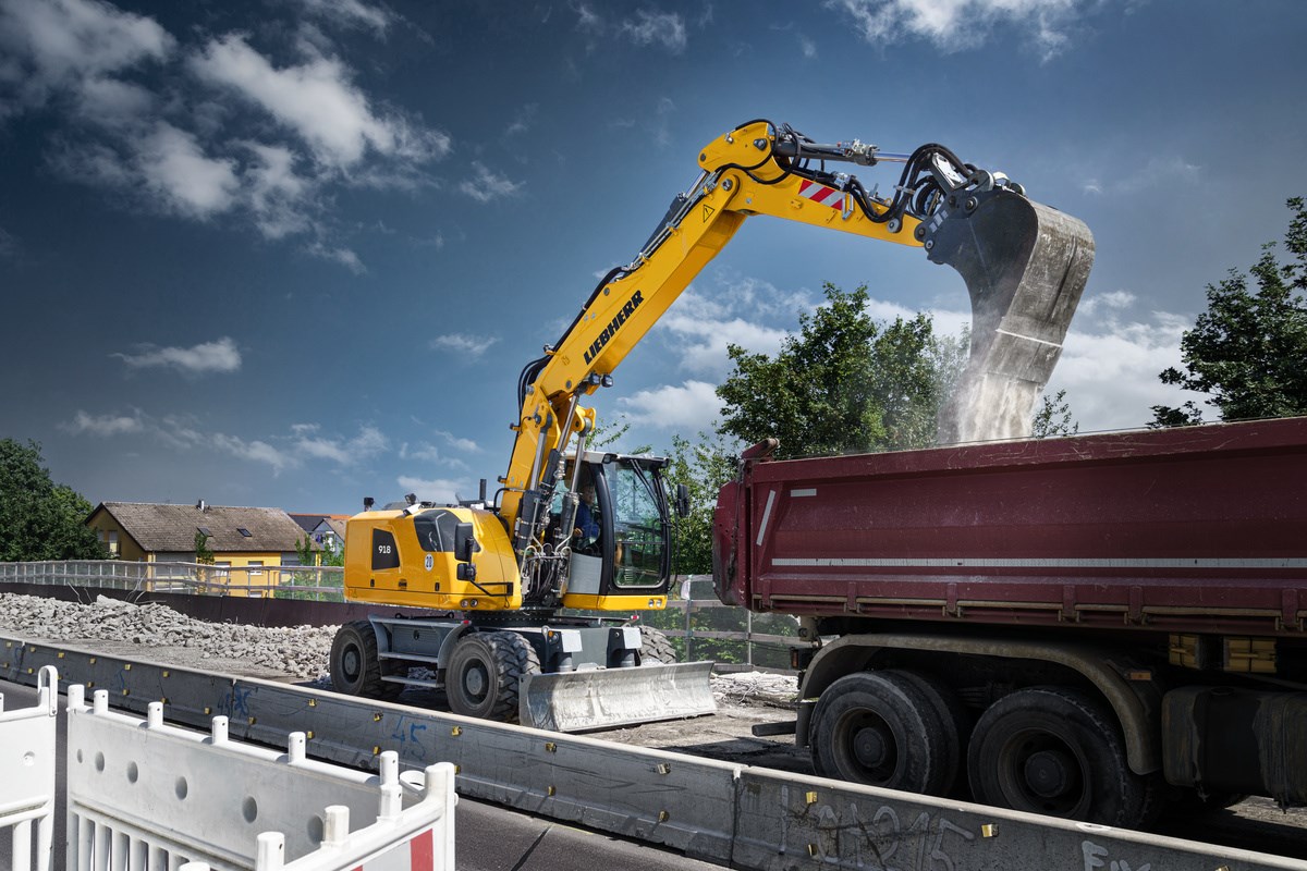 Bager Liebherr A918 IIIA - Image 2
