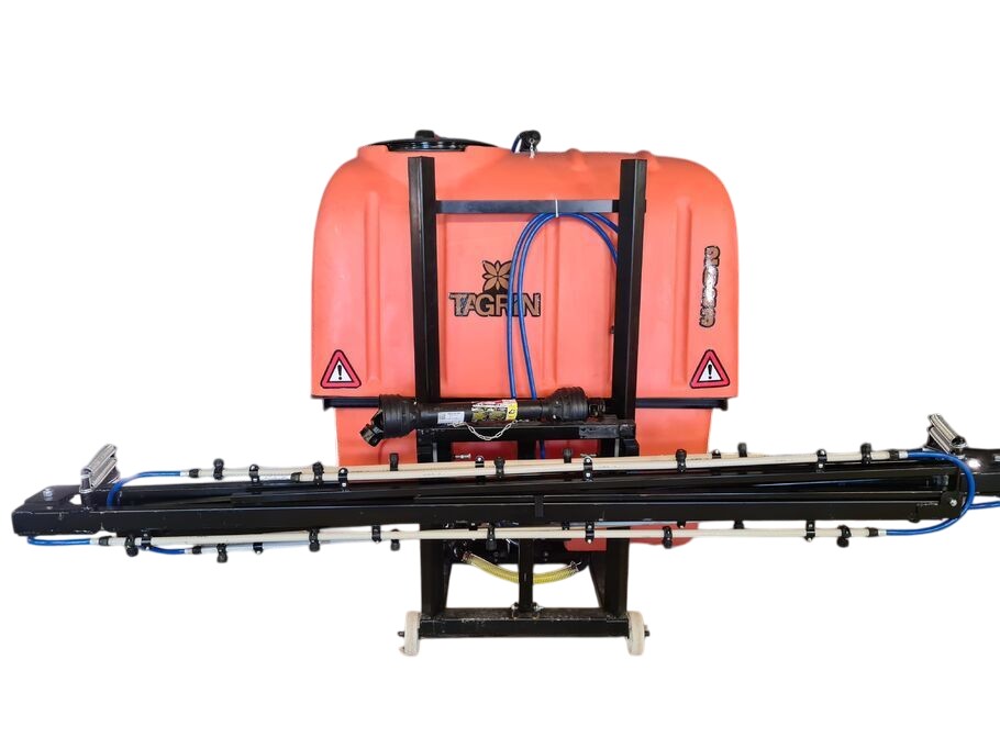 Прскалка Agrina 1000l со 12m рам